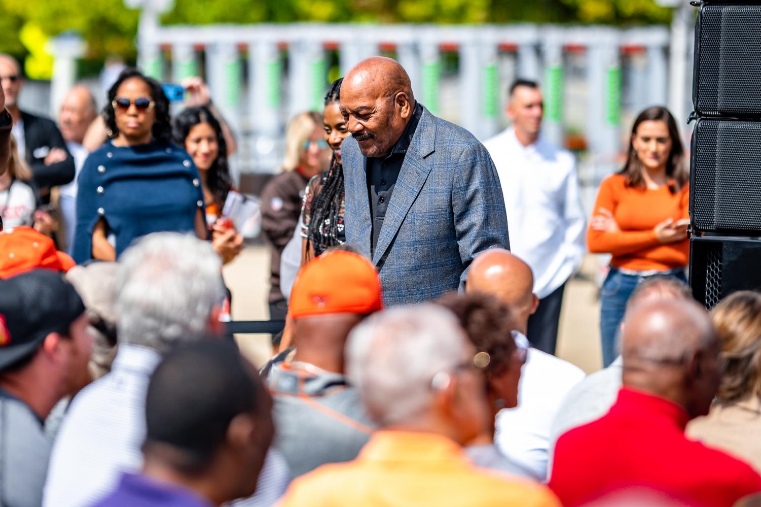 Community Rallies Around Jim Brown During His Fight Against Cancer -  ThurstonTalk