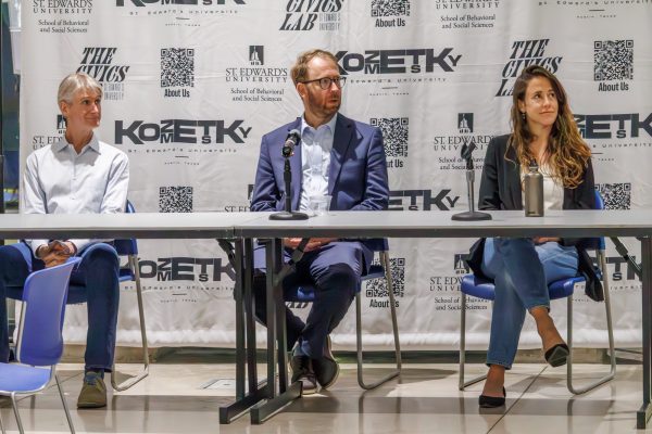 Macy Zander, Luke Metzger and Sean Winn were all a part of a panel held by the Kozmetsky Center here at St. Edward’s. The panel was meant to allow students to hear some solutions to the issue of single-use plastic, rather than just hearing about the problem.  