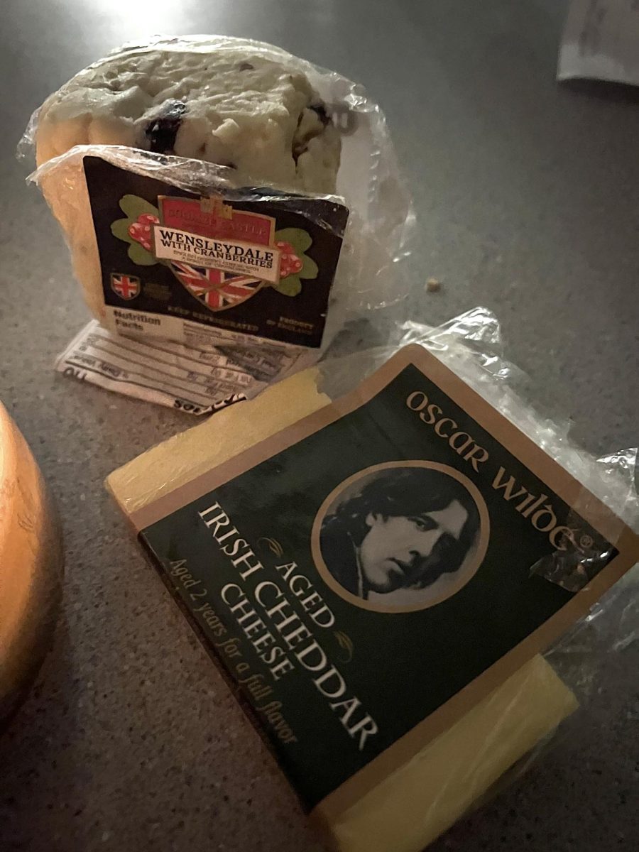 Oscar Wilde cheddar? Believe me, I was more surprised than you are. Who knows if the Irish poet would approve of such an endorsement? I would imagine not if the cheese were swiss.